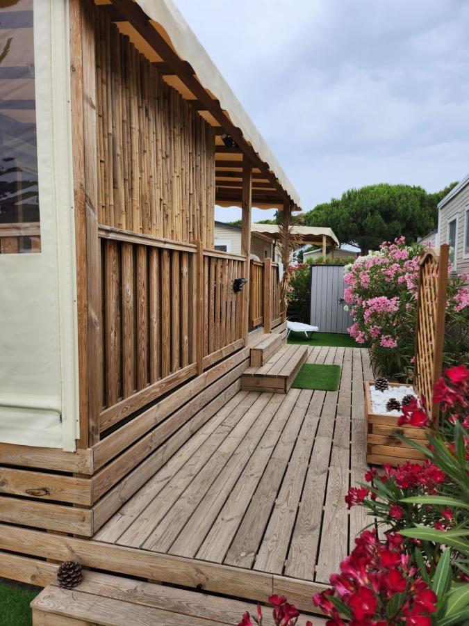 Muriel Le Mar Estang Canet-en-Roussillon Exterior photo
