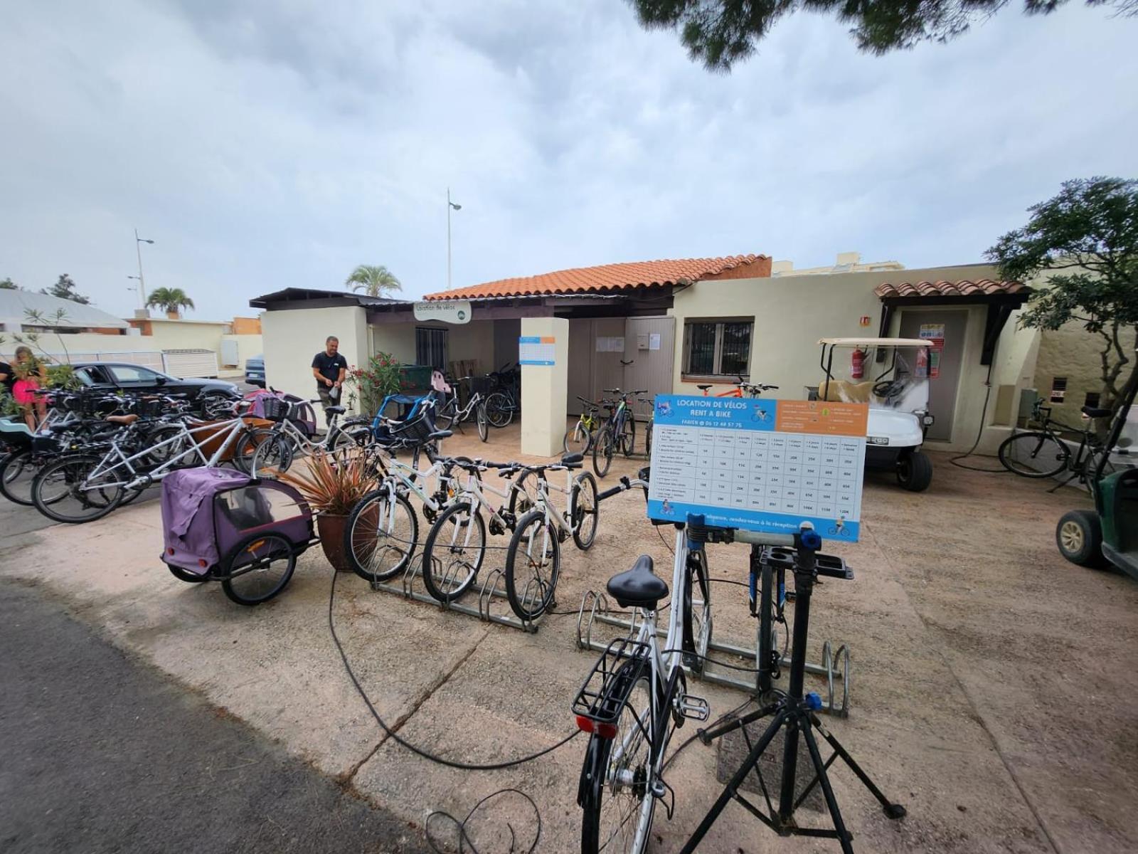 Muriel Le Mar Estang Canet-en-Roussillon Exterior photo